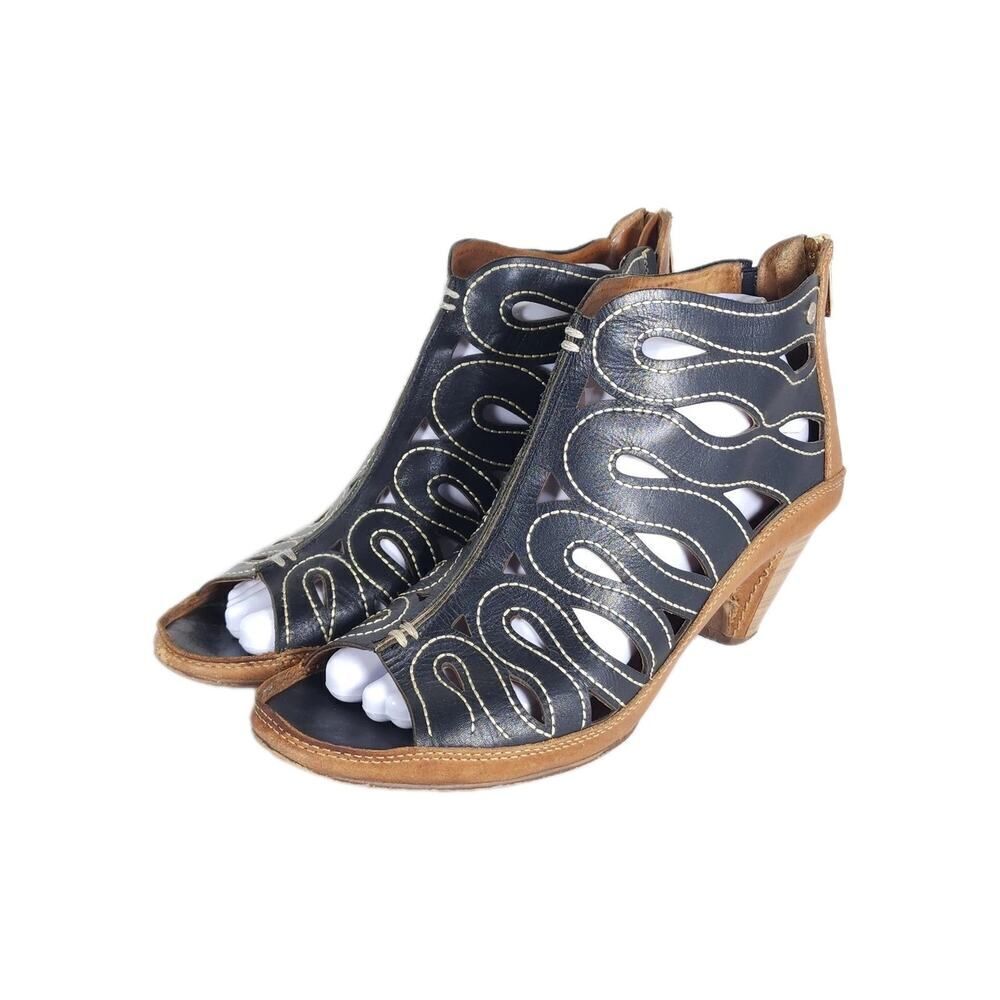 Pikolinos Women's Java EU40 US9-9,5 Black Cutouts Back Zip Caged Sandals Shoes